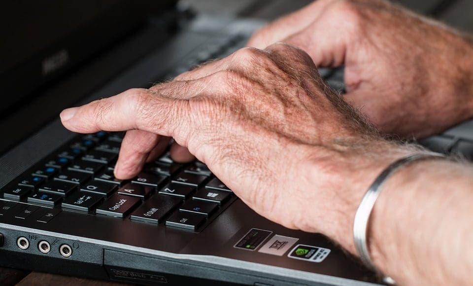 your arthritis hands on laptop arthritis