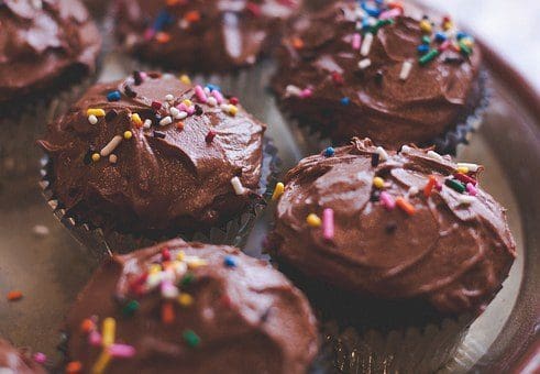 blog picture of chocolate cupcakes with sprinkles