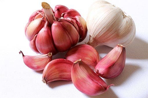 blog picture of cloves of garlic
