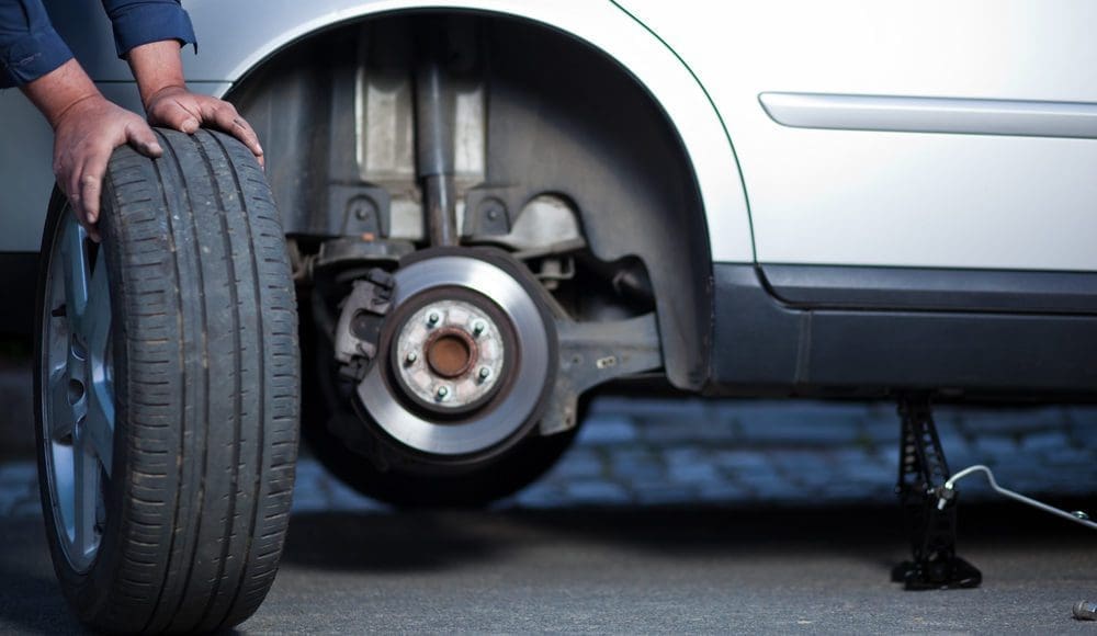 Acidentes de automóveis e pressão dos pneus, StoppingDistance ElPasoChiropractor