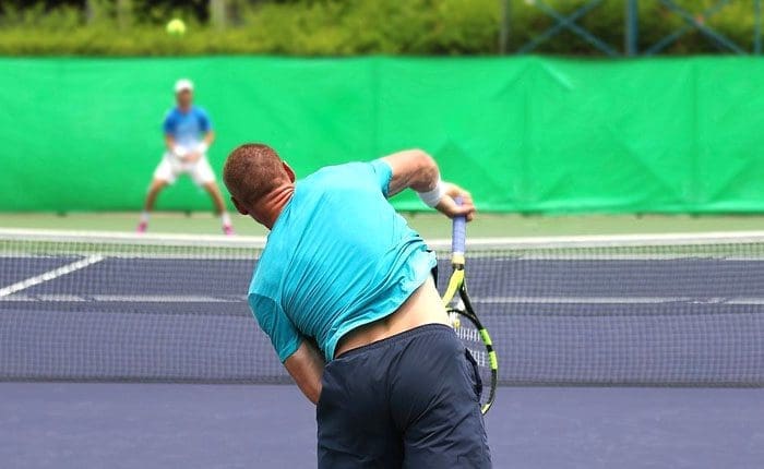 Jugar tenis con dolor de espalda
