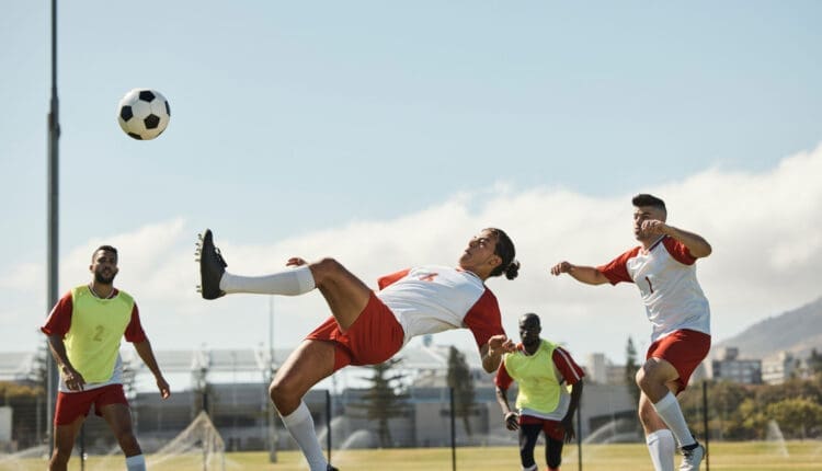 Atención quiropráctica y de enfermería integrada para lesiones deportivas
