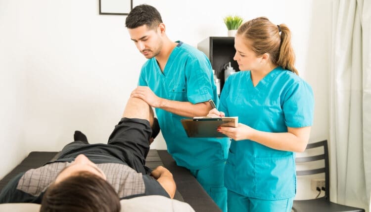 El futuro del tratamiento de la ciática: precisión y atención en equipo